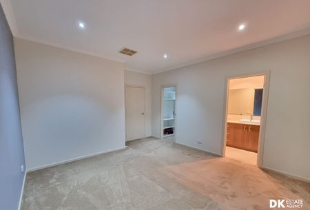 15 Anglers Ave, Point Cook, VIC 3030 (Residential)FAMILY ENTERTAINER! - Photo 4