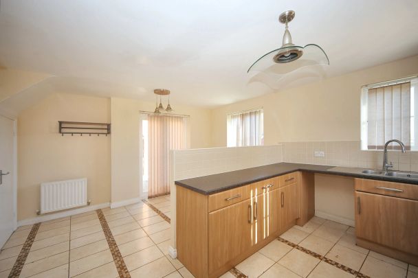Netherwood Grove, Wigan, WN3 - Photo 1