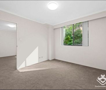 BRIGHT AND SPACIOUS - Photo 1