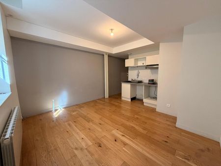 Location Appartement 1 pièce 35m² LYON 5ème - Photo 4