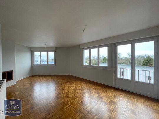 Location Appartement 4 pièces 99m² LORIENT 56100 - Photo 1