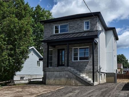 Nouveauté sur le marché Maison à étages à louer - Sainte-Marthe-sur-le-Lac (Sud) - Photo 4