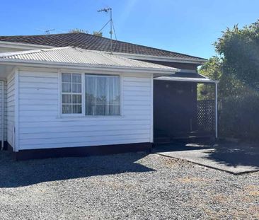 MASTERTON - 2 BEDROOMS - Photo 2