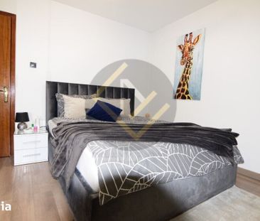 Inchiriere apartament mobilat MODERN Renovat - Photo 3