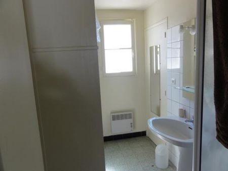 F2 immeuble le colomba - Photo 4