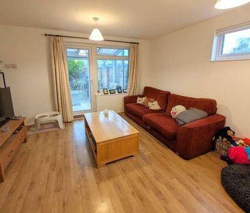 Goldsworth Park, Woking, Surrey, GU21 - Photo 2