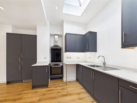 The Street, Kirby-le-Soken, Frinton-on-Sea, Essex, CO13 0EE - Photo 5