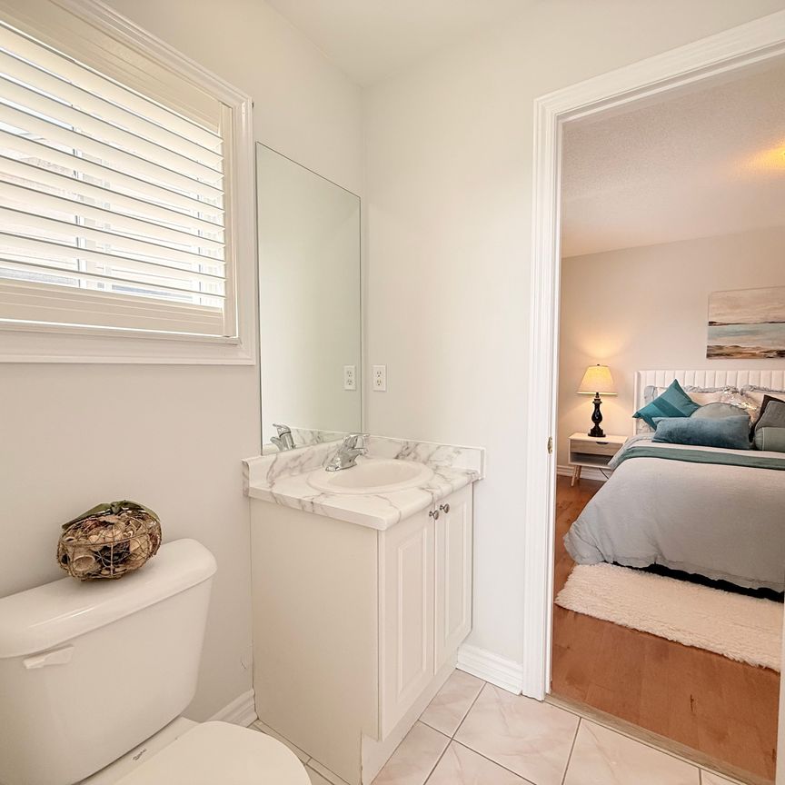 For Lease - 18 The Queensway N/A, Barrie, Ontario - Photo 1