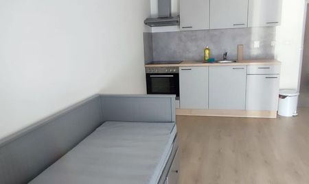 Prenajate!!!!!!!!!Prenájom 1 izbový byt, v novostavbe Pegas, Petra Jilemnického Malacky, garážové státie - Photo 2