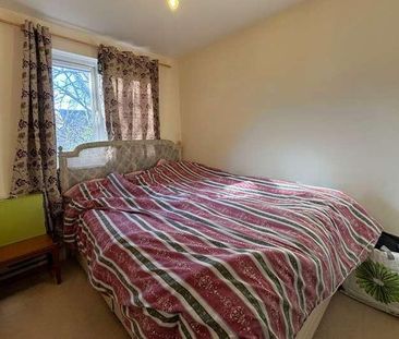 Knaphill, Woking, GU21 - Photo 6