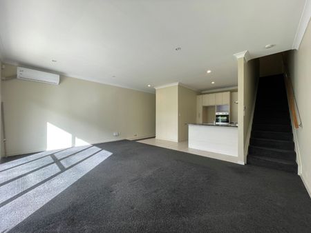 Unit 12, 44 Carlos Drive, Flat Bush, Auckland - Photo 3