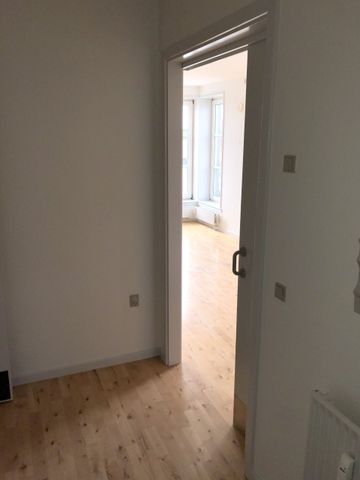 Hyggelig 2 værelses lejlihged beliggende i Gøls Minde, Skalborg med et dejligt lukket gårdmiljø. - Foto 3