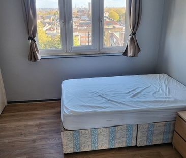 Room in a Shared Flat, Amhurst Park, N16 - Photo 4