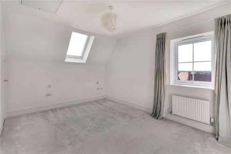 Semi-detached four bedroom home within a private development in Hawkenbury - Photo 2