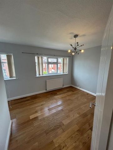 2 bedroom semi-detached house to rent - Photo 3