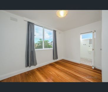 4/70 Edinburgh Street, Flemington, Vic 3031 - Photo 4