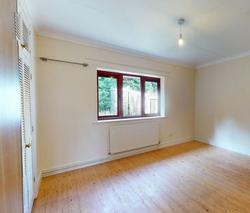 Detached house to rent on - Photo 4