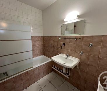 Location Appartement 2 pièces 40m² LONGEVILLE LES METZ 57050 - Photo 1