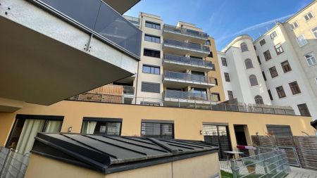 COMING SOON!!! DG-Terrassen-Traum mit 14,58m² Außenfläche - Photo 4