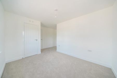 3 bedroom detached house to rent - Photo 4