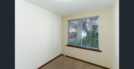 Unfurnished Apartment In Fantastic Location ! - Photo 3