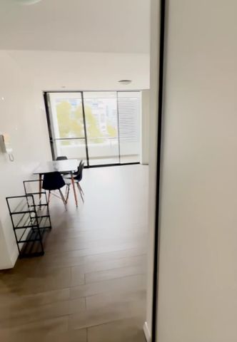 2 bed 2 bath - Photo 5