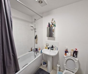 Peterborough - Photo 6