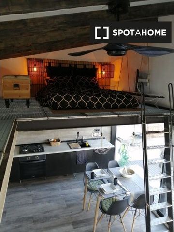 valencia, Valencian Community 46022 - Photo 5