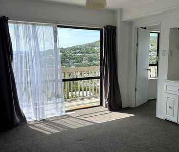 Charming Karori 1BR Flat w/ Garage - Photo 1