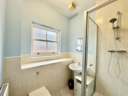 2 bedroom detached house to rent - Photo 5