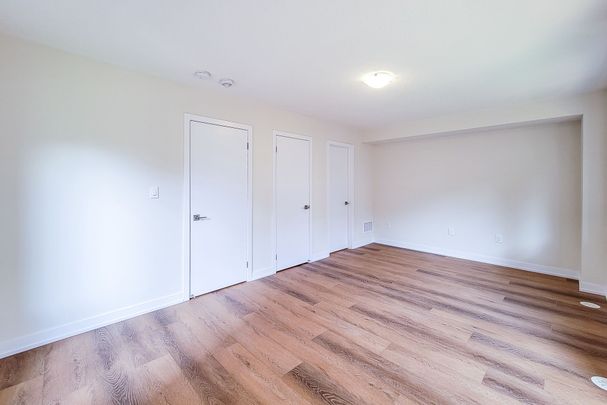 For Lease - 1364 Kaniv Street, Oakville, Ontario - Photo 1