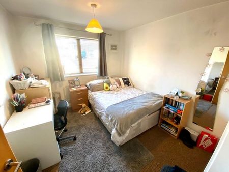 2 bedroom flat to rent - Photo 5
