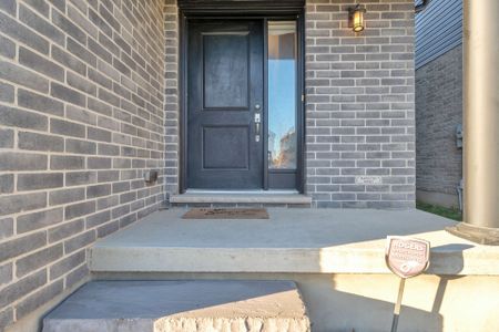 For Lease - 1125 Medway Park Drive, London North, Ontario - Photo 2