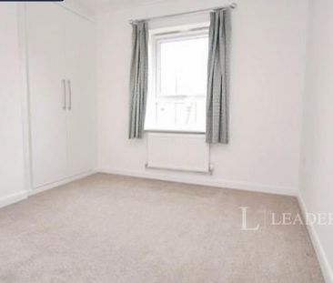 4 bedroom detached house to rent - Photo 2