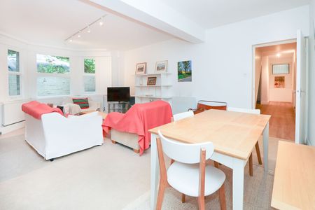 2 Bed Flat, Lonsdale Road, SW13 - Photo 2
