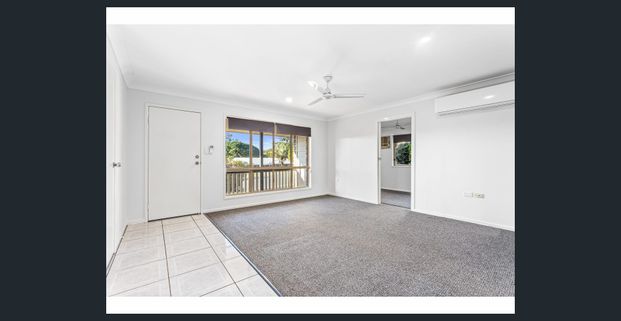 SPACIOUS 3 BEDROOM HOME ON MASSIVE BLOCK! - Photo 1