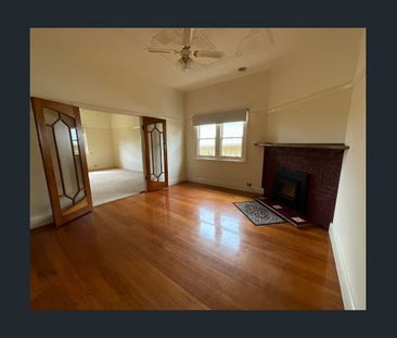 Where classic charm meets modern living - Photo 2