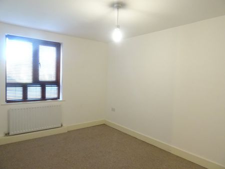 2 Bed, Apartment - Photo 5