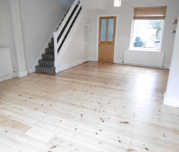 3 bedroom terraced house to rent - Photo 5