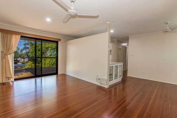 25 Payne Street, Mount Louisa QLD 4814 - House For Rent | Domain - Photo 1
