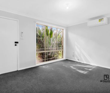 RECENTLY UPDATED 3 BEDROOM FAMILY HOME! - Photo 2