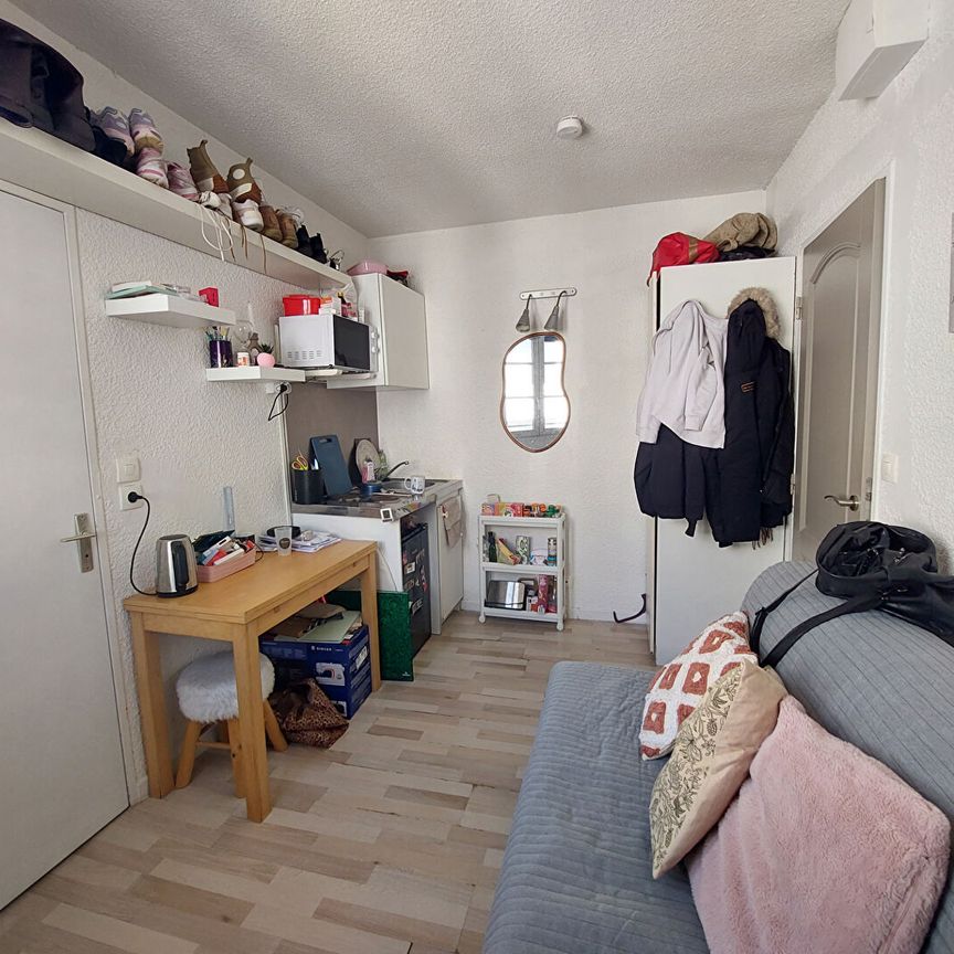 STUDIO MEUBLE DE 12 M² - Photo 1
