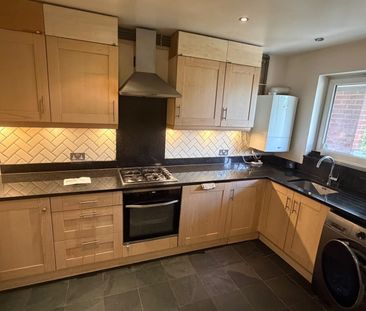 3 Bed Maisonette, Clarence Lane, SW15 - Photo 5