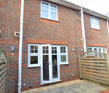 Leatherhead, KT22 - Photo 6