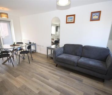 2 bedroom terraced house to rent - Photo 6