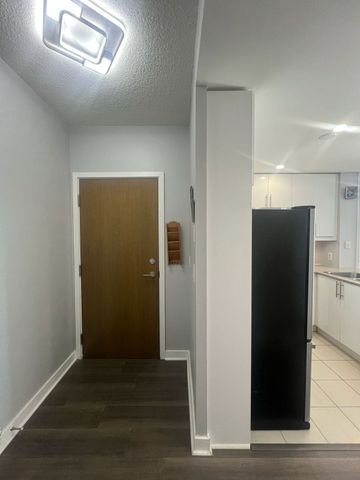 For Lease - 3985 grand park Drive Unit# 1406, Mississauga, Ontario - Photo 4