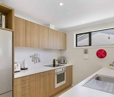 SUNNY TOWNHOUSE IN MIRAMAR! - Photo 3