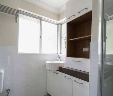 Stylish Highgate Townhouse - Photo 6