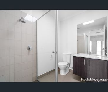 17 Oresund Street, Craigieburn, Vic 3064 - Photo 5