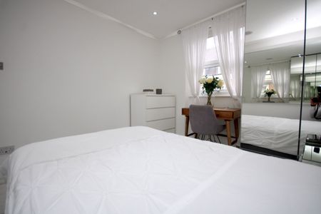 Room in a Shared Flat, Westbourne Grove, W2 - Photo 5